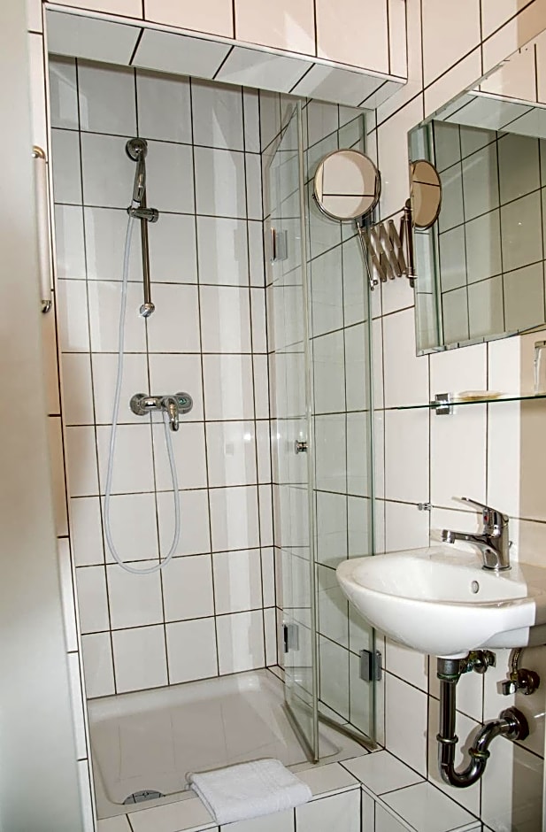 Hotel und Restaurant Löwenbräu Köln