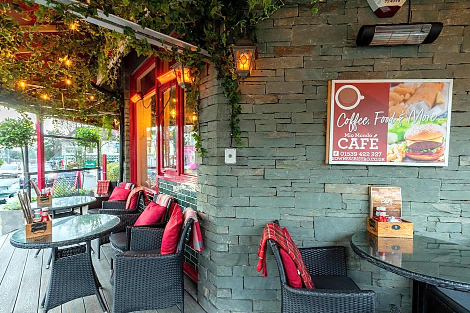 Holly Lodge Guest House with FREE off site health club