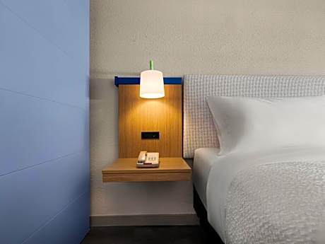 Standard King Room with Mobility Accessible Roll-In Shower