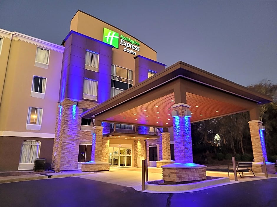 Holiday Inn Express Hotel & Suites Starkville