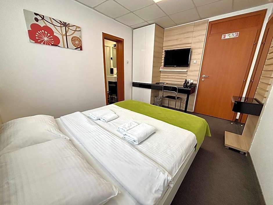 Garni Hotel Consul