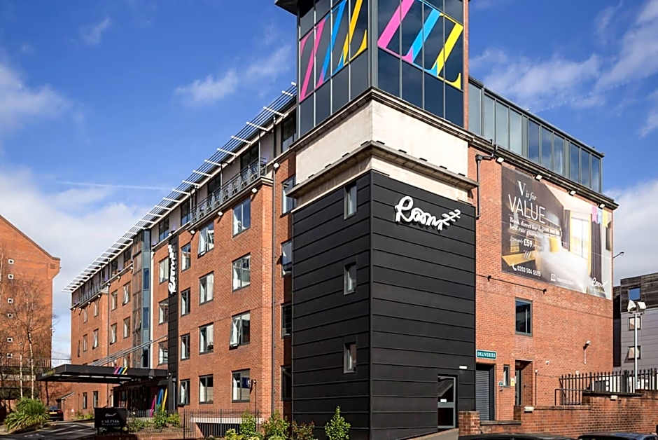 Aparthotel Roomzzz Nottingham City