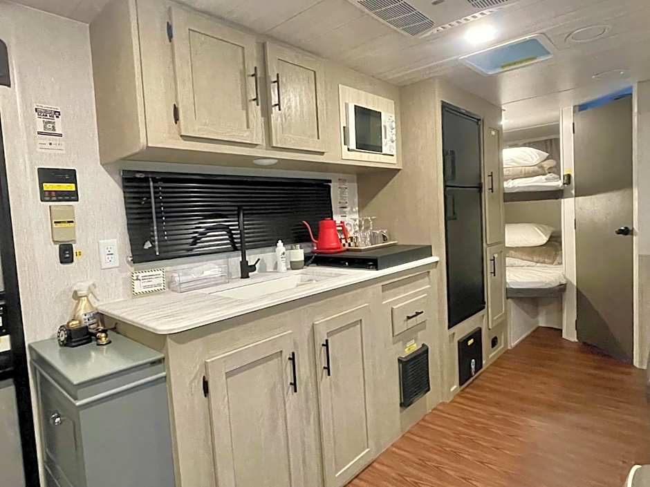 Gramercy Village 山中湖 Glamping &Sauna