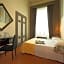 De La Pace- Sure Hotel Collection by Best Western