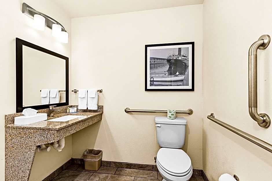 Cobblestone Hotel & Suites International Falls