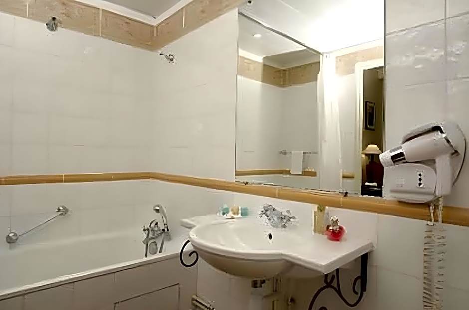 Castex Hotel