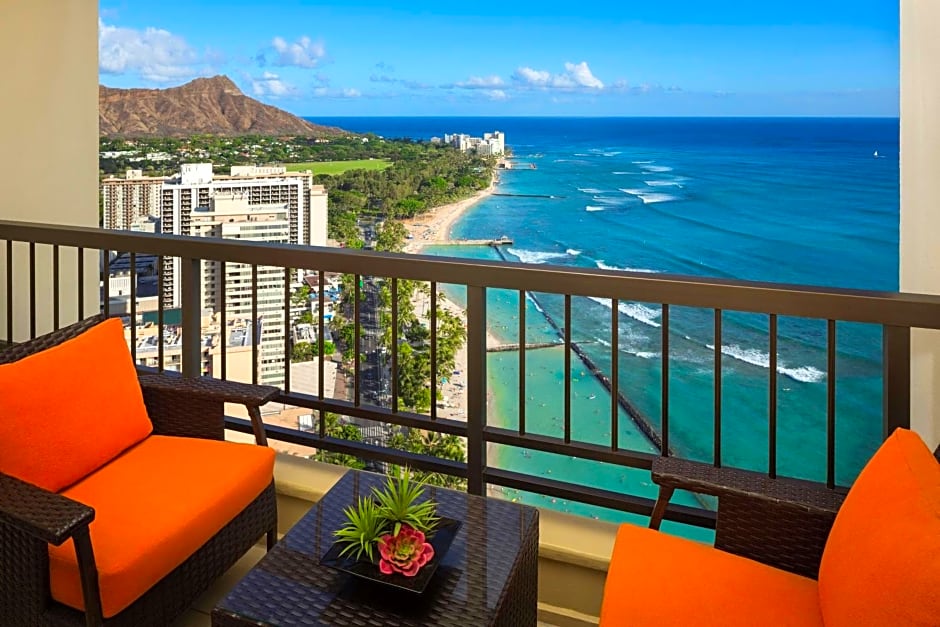 Hyatt Regency Waikiki Beach Resort & Spa
