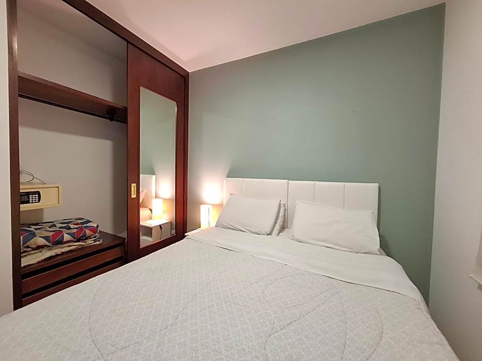 INCRIVEL Flat proximo Shoppings JK e Vila Olimpia