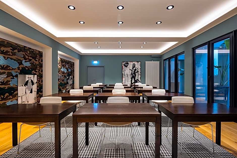 The Midtown Hotel