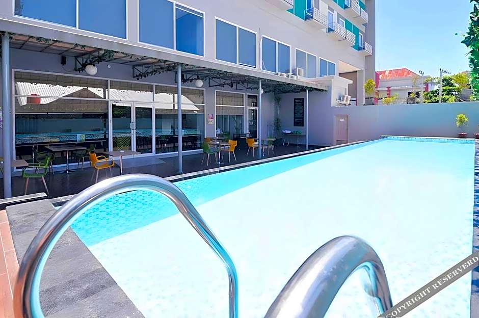 KHAS Makassar Hotel