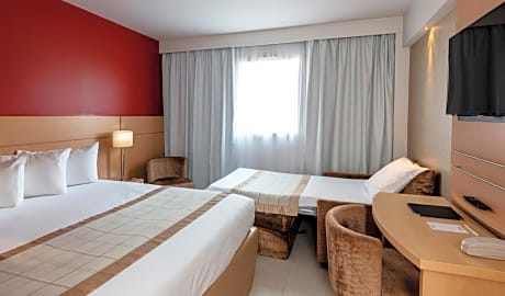 Small Triple Room with Queen Bed