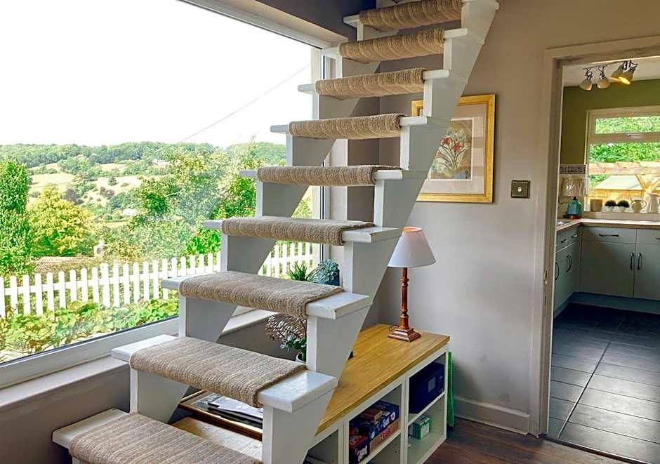 Burleigh Court Hotel