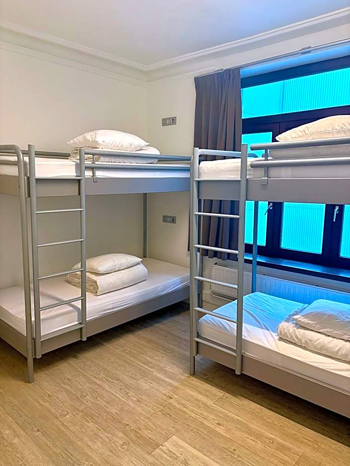 The Legacy by 2GO4 City Center