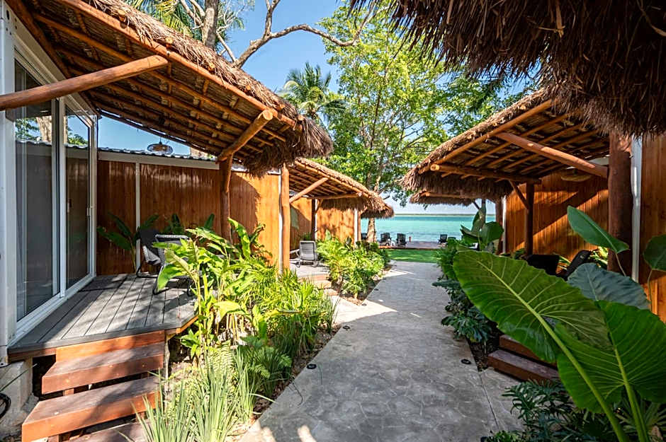 Casa Aakal Lagoon Front