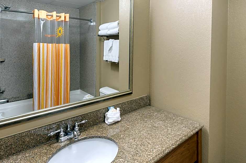 La Quinta Inn & Suites by Wyndham Boone University