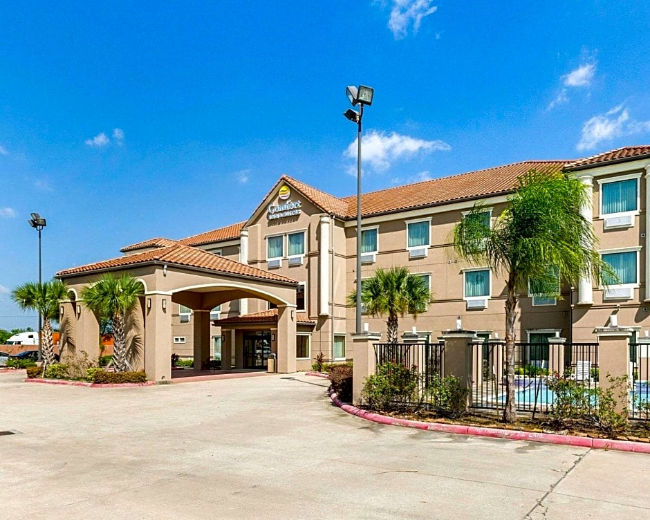 Comfort Inn & Suites