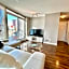 Modern spacious Apt plus Solarium and Den in Downtown Vancouver with Parking and Pool