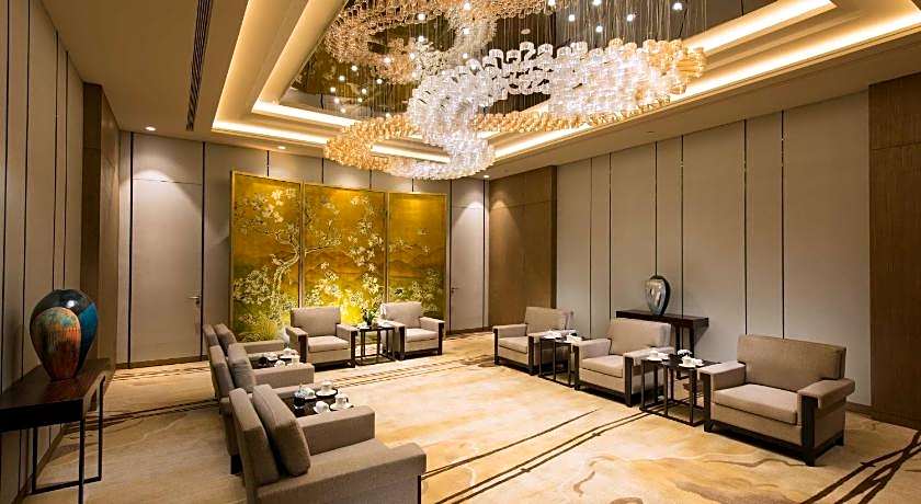 DoubleTree by Hilton Anshun