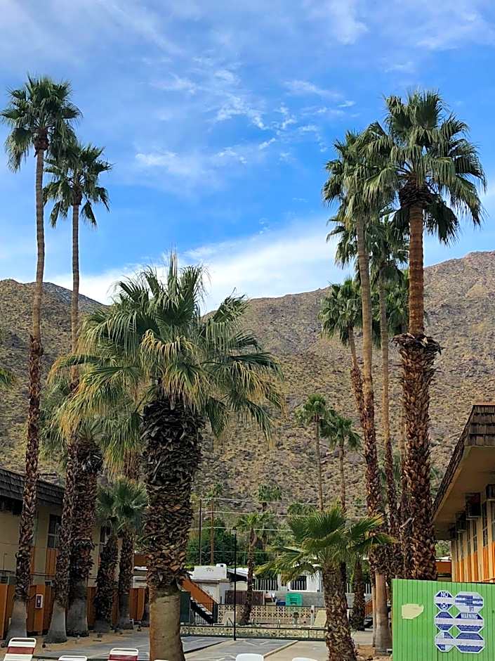 Desert Lodge