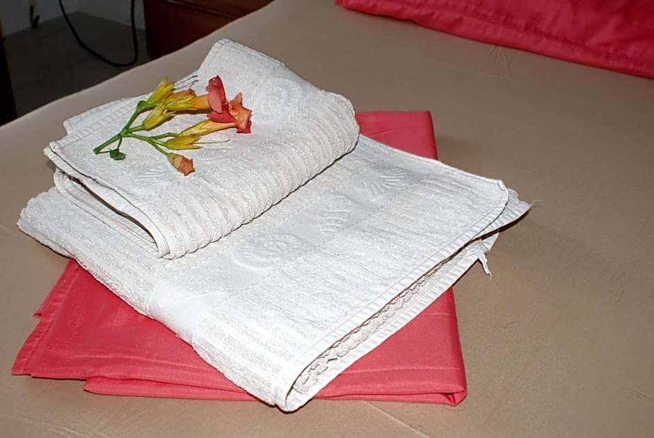 HOTEL AGNI -ENOIKIAZOMENA DIAMERIZMATA