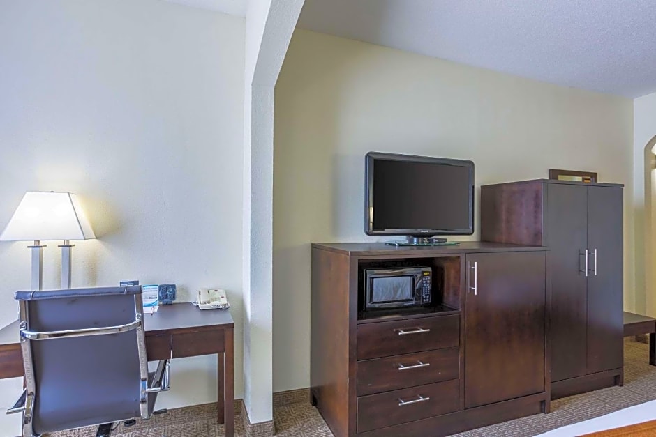 Comfort Suites New Orleans East