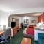 Econo Lodge Inn & Suites Memphis East