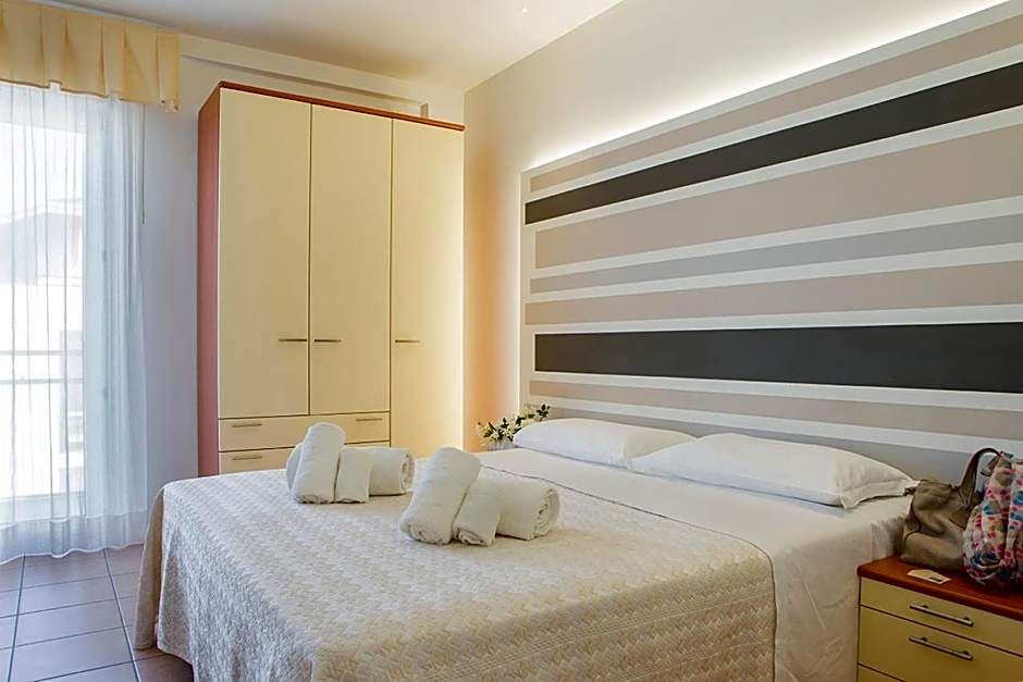 Hotel Pacific