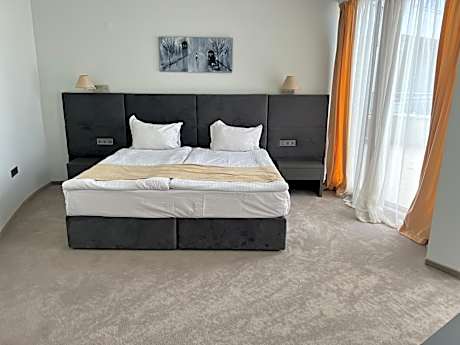 Family Room with Sea View