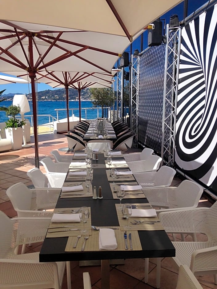 Garden Beach Hotel