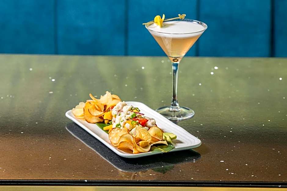 The Hiatus Clearwater Beach, Curio Collection by Hilton