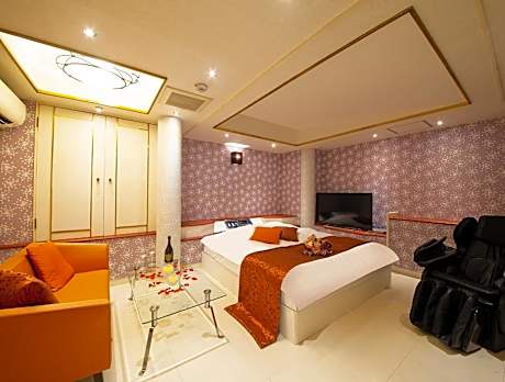 Hotel Gee (Adult Only)