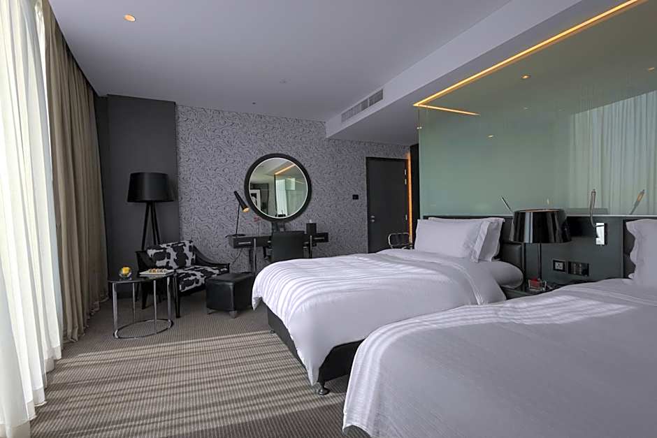 Photo 1 of 4 of 1 Twin Bed Guestroom, City View