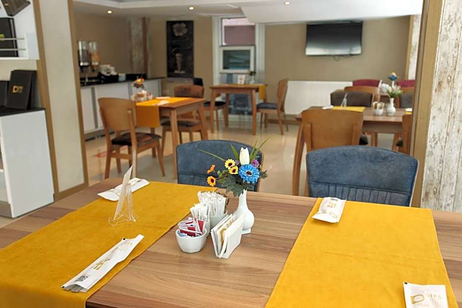 Dies Hotel
