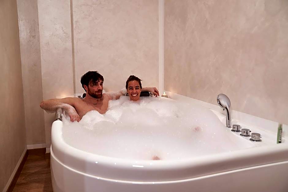 Amsterdam Suite Hotel & SPA