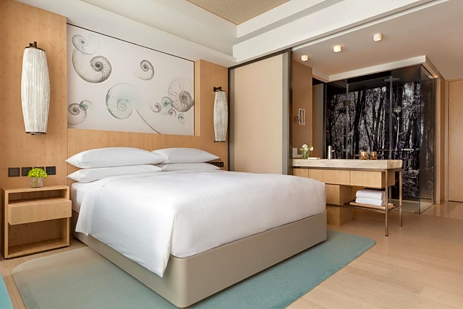 Photo 1 of 9 of Oversized 1 King Bed Guestroom, Bathtub, Pool View