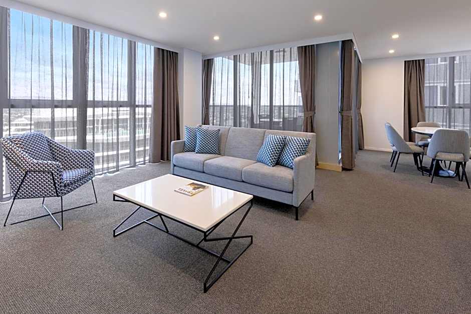 Meriton Suites Broadbeach