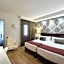 Catalonia Castellnou Hotel