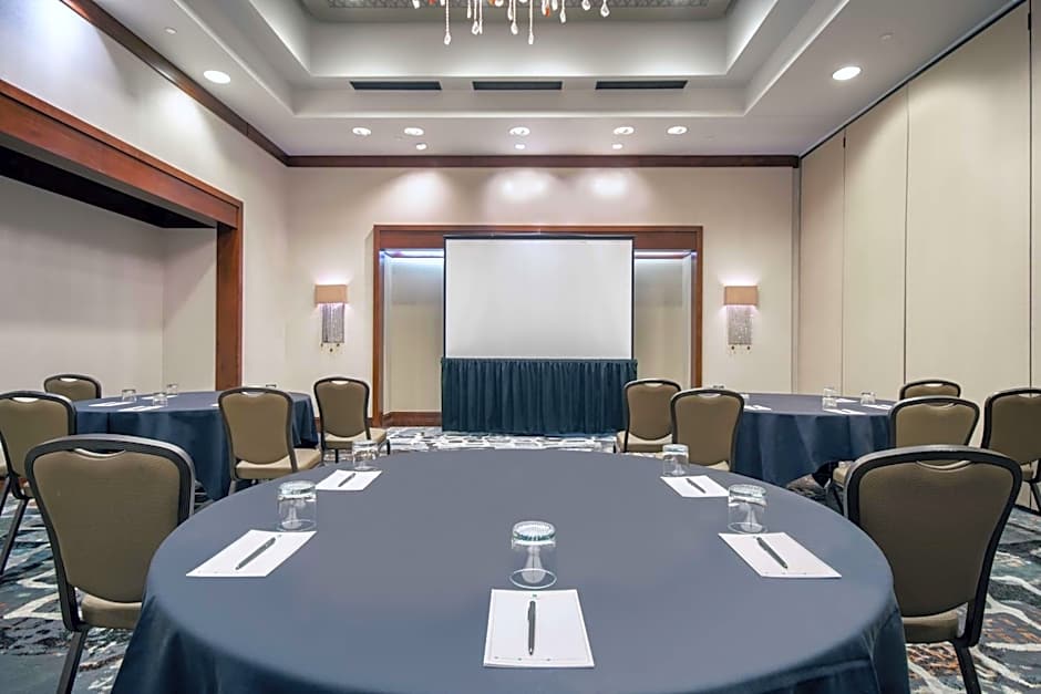 Embassy Suites By Hilton Houston Downtown