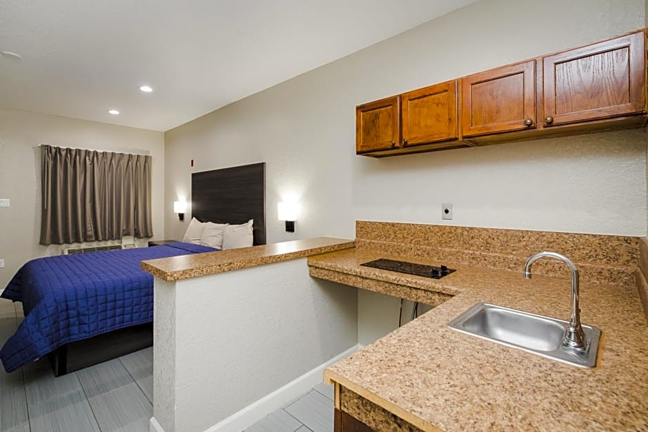 Winchester Inn and Suites Humble/IAH/North Houston