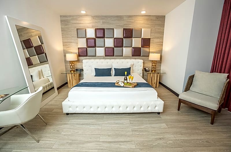 Catalina Hotel & Beach Club