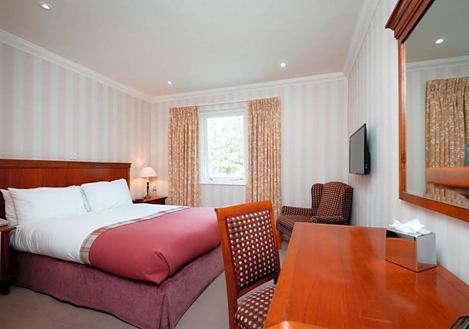 Lakeside Hotel and Spa