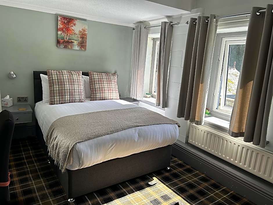 Photo 1 of 6 of Double Room-Ensuite-Winster