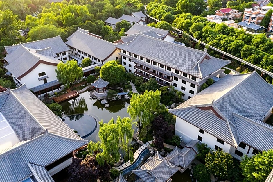 HUALUXE Hotels and Resorts XI'AN TANGHUA