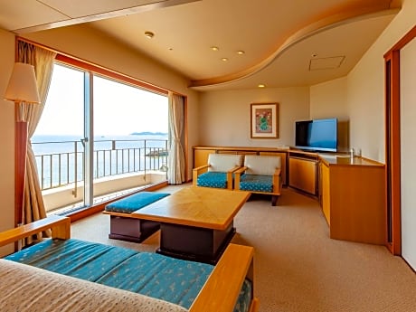 Deluxe Japanese Western Style Room