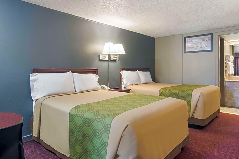 Econo Lodge Pittsburgh I-79