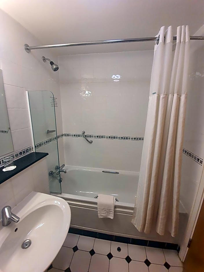 The Telford Whitehouse Hotel