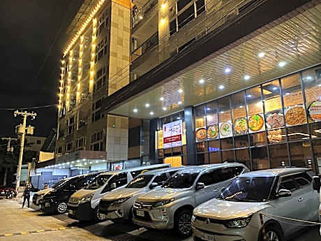 Sky Hotel in Angeles City