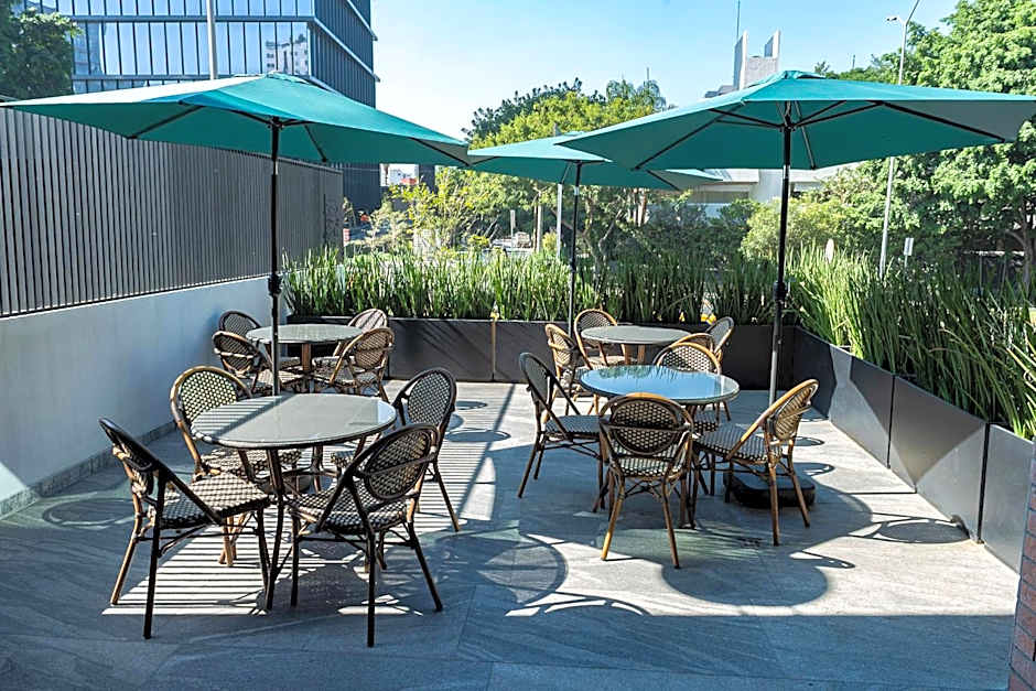 FULTON Business Luxury HOTEL
