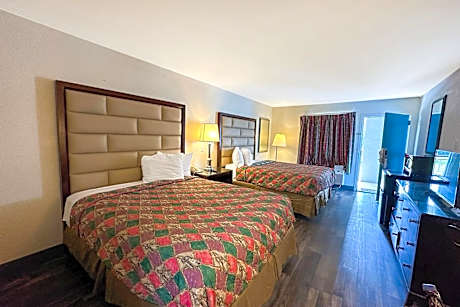 2 Queen Beds Non-Smoking