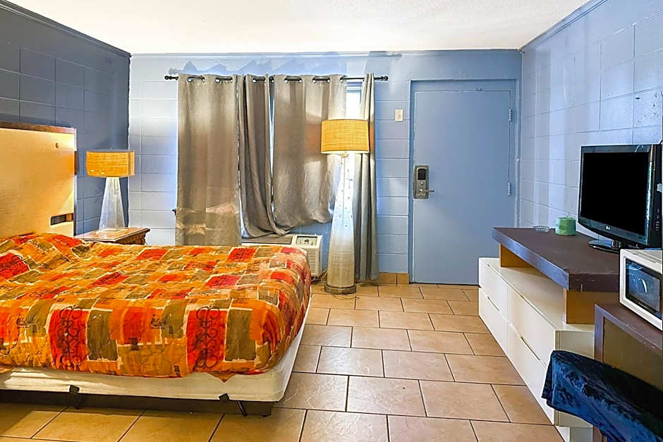 Luxury Inn By OYO Albany